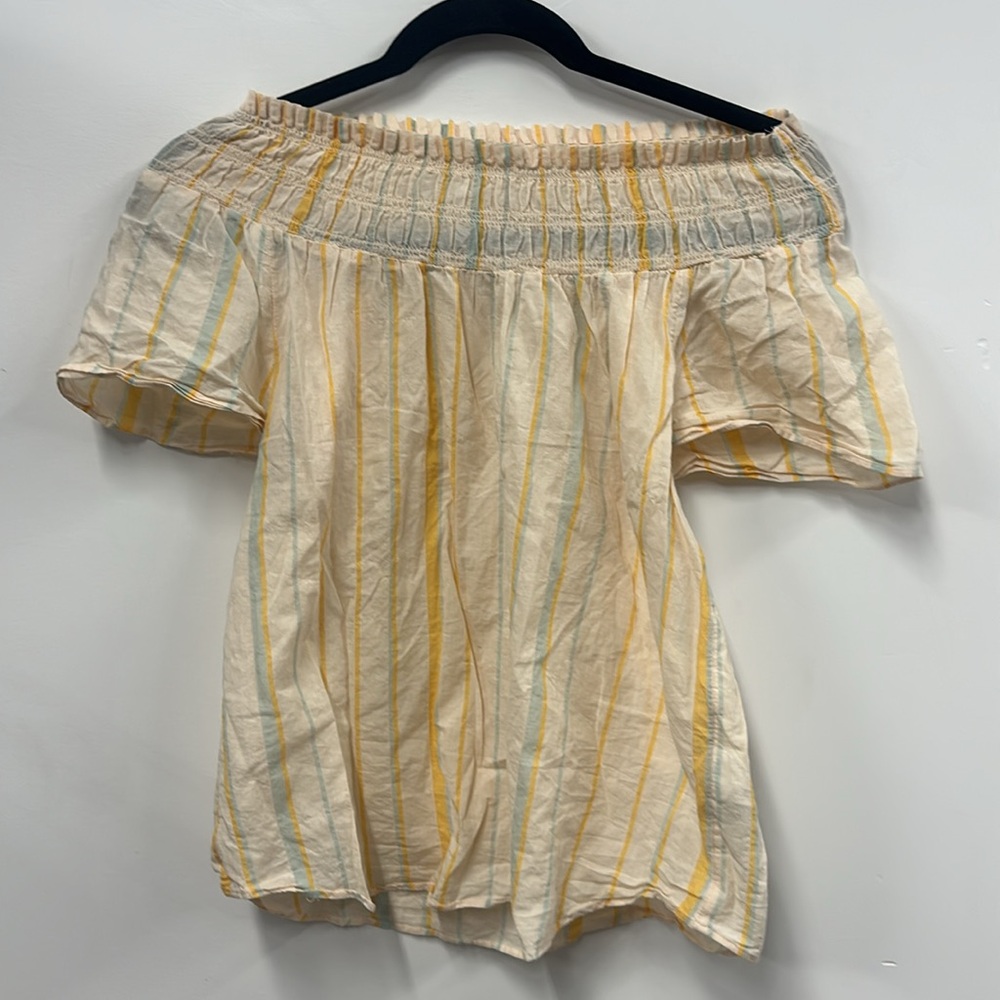 Madewell yellow Smocked Mockneck Top in Stripe
s - Picture 5 of 9